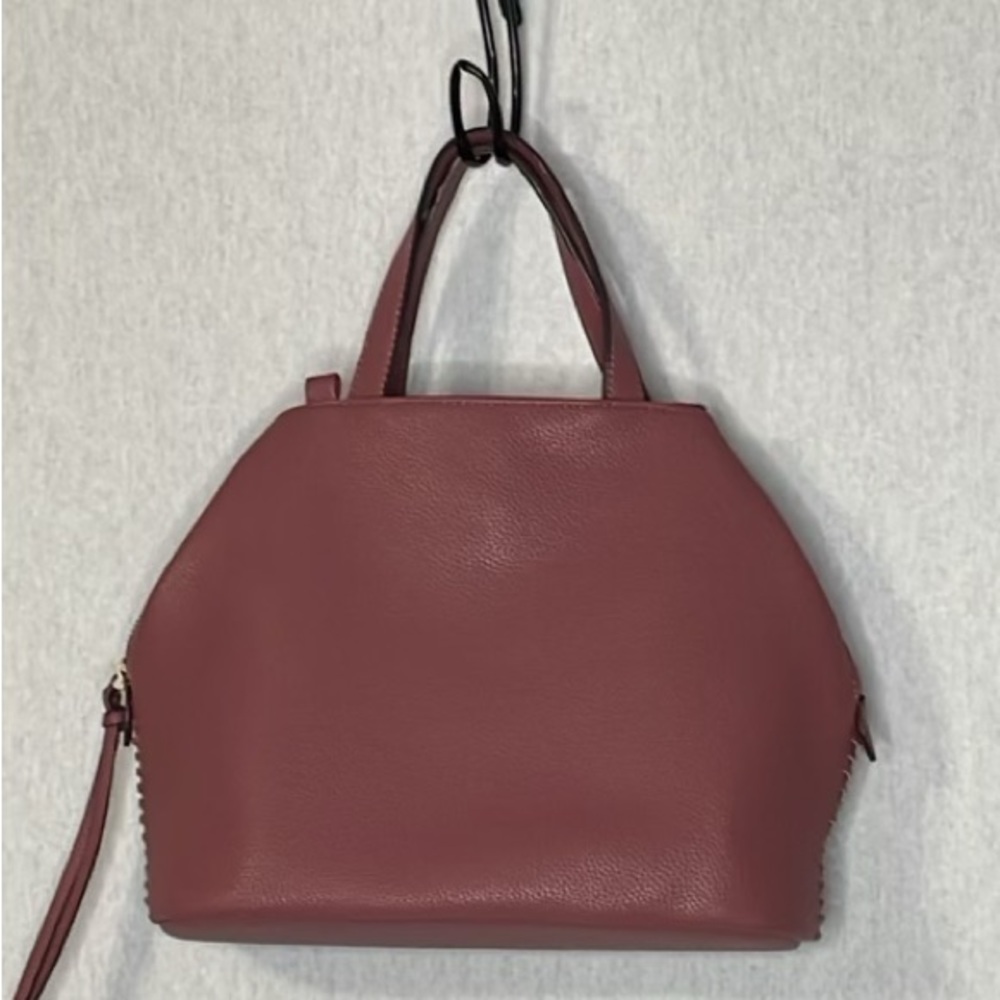 Street level hand bag